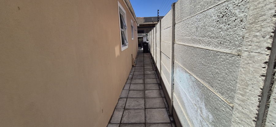 4 Bedroom Property for Sale in Parklands Western Cape